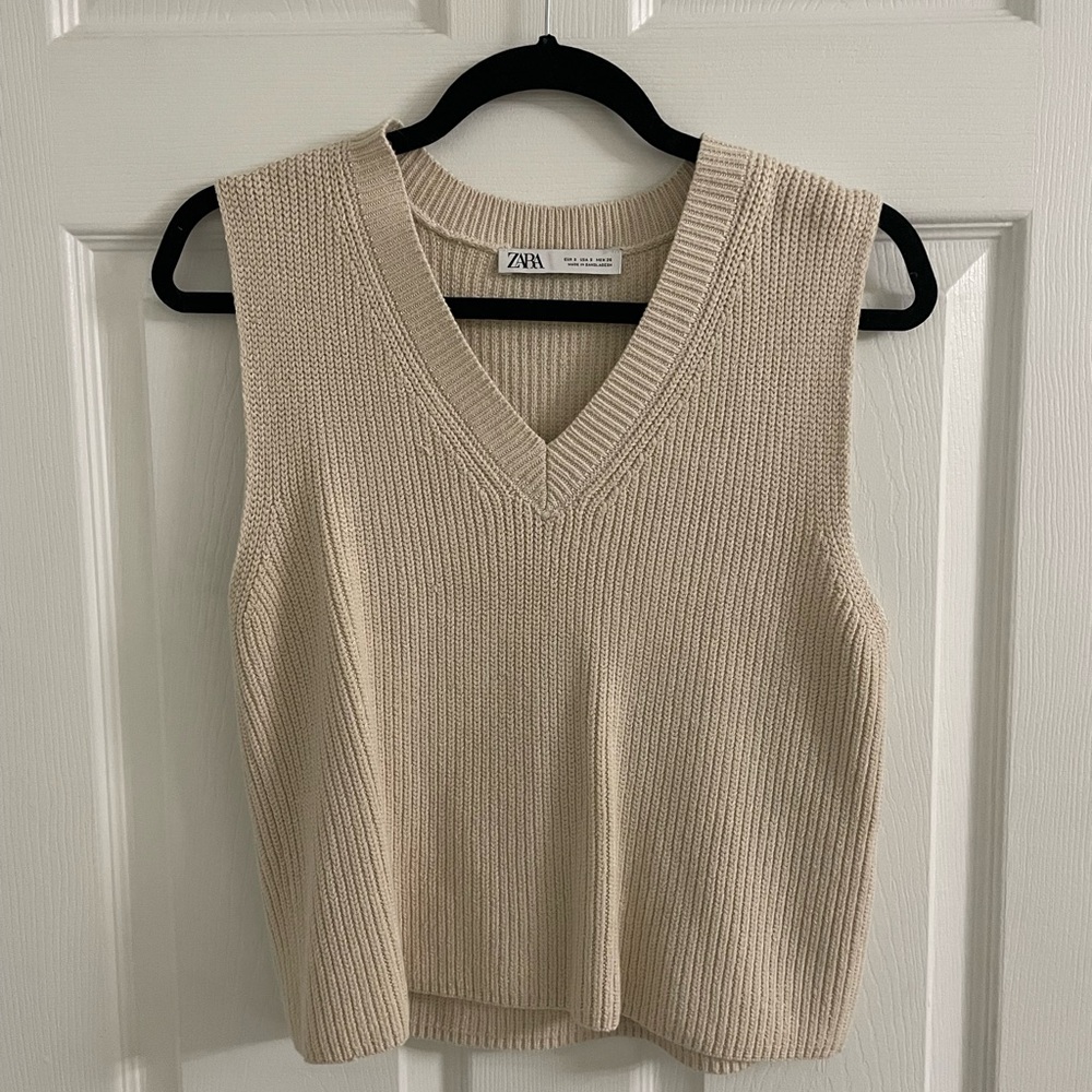Zara Women's Cream Sweater Vest